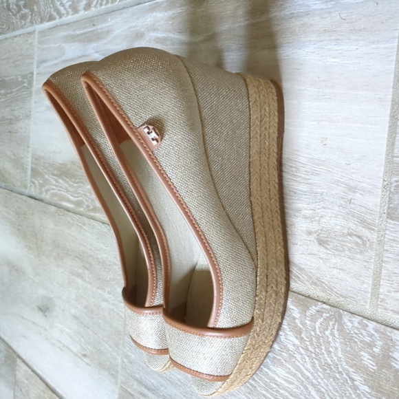 NWOT Tory Burch Plata Royal Tan Canvas Wedge Sandals size 39.5 - Picture 4 of 16